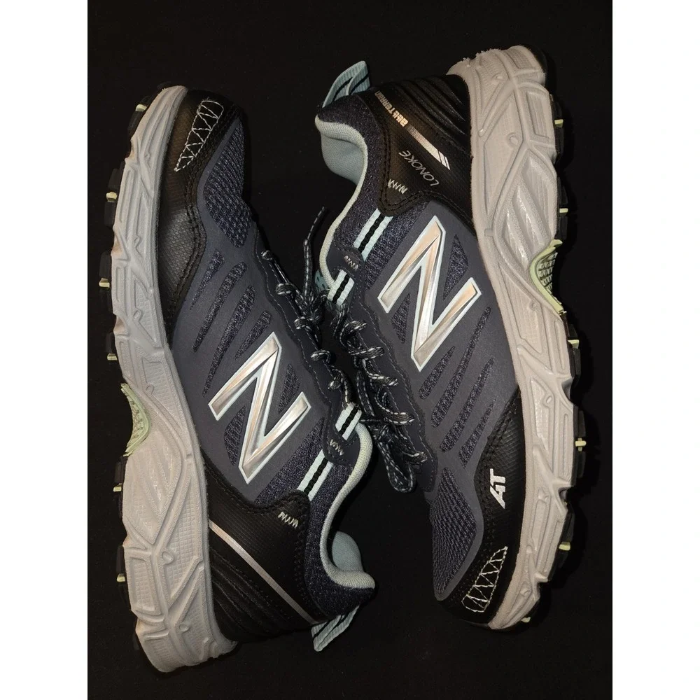 New Balance Lonoke‎ All Terrain Womens 9.5